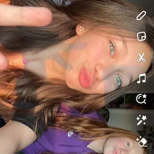 Meet your Posher, Evangeline